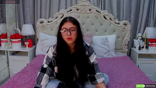 Offline JennyFerguson on StripChat