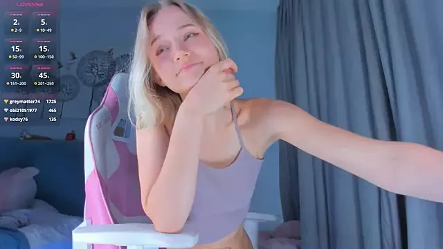 JennyWoody on StripChat 