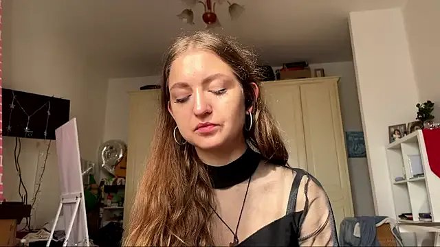 JenySimons on StripChat