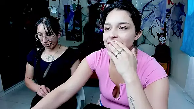 Freechat jeyloveebony on StripChat