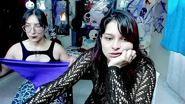 Freechat jeyloveebony on StripChat