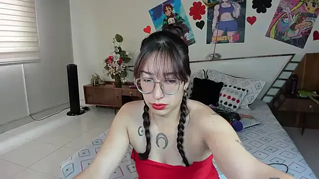 Freechat jeyloveebony on StripChat