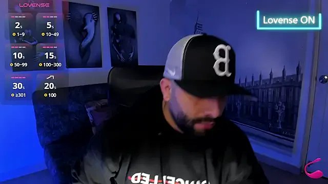 jhon_bear03 on StripChat