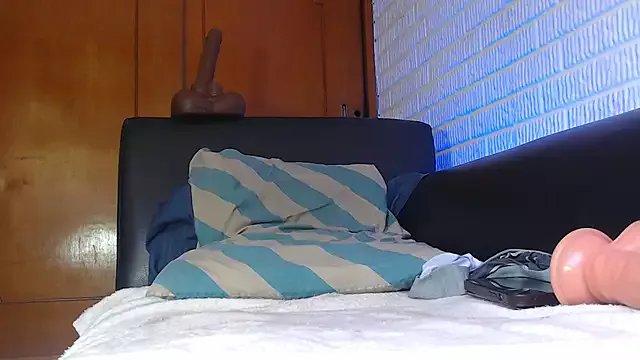 jhonny_sulivan on StripChat