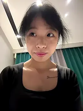 Offline jingjing005 on StripChat