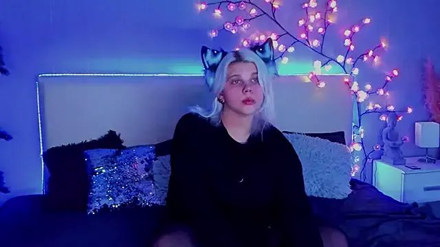 JoannLowe on StripChat