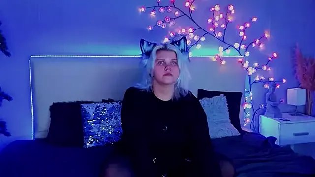 JoannLowe on StripChat