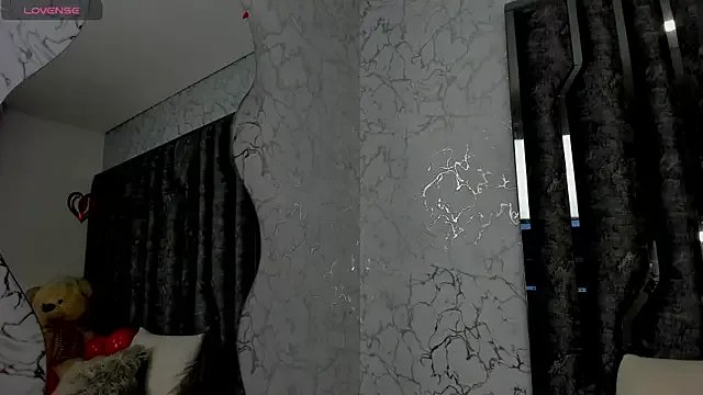 johanafox_ on StripChat