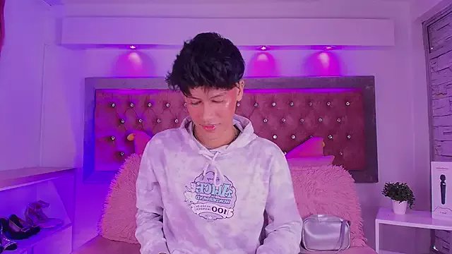 Jonas_Rivers on StripChat