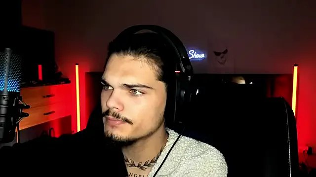 JordanShow on StripChat