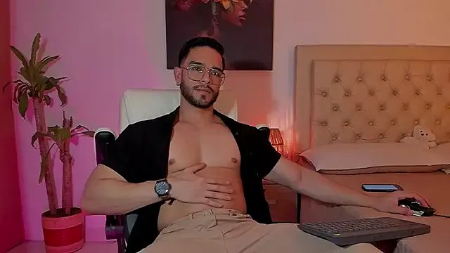 Josseph1_ on StripChat