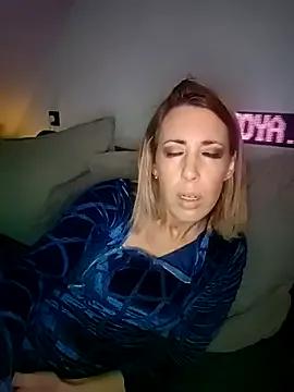 Joy_Latoya on StripChat