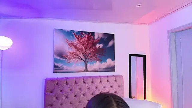 Julianaa_Castro_ on StripChat