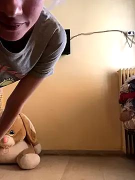 juliaoneandonly — Insert action !!!