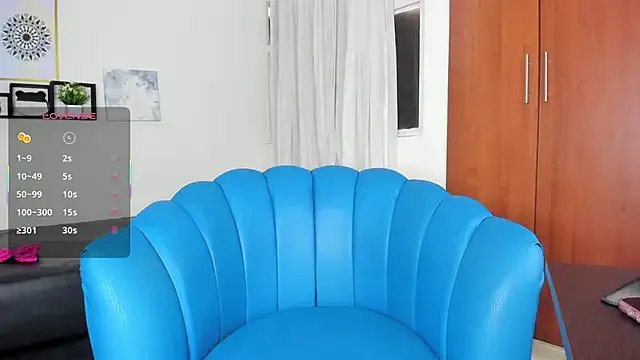 Julie_Markk on StripChat