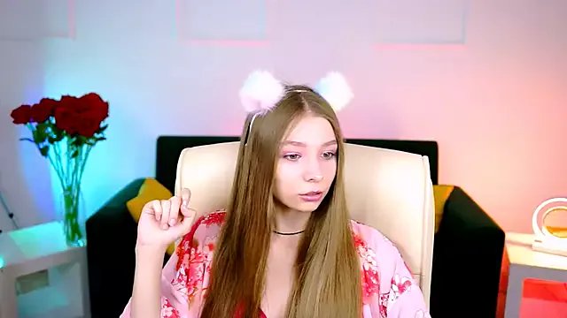 JulieDaniel on StripChat