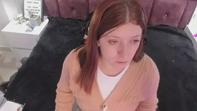 JulietaAlves on StripChat