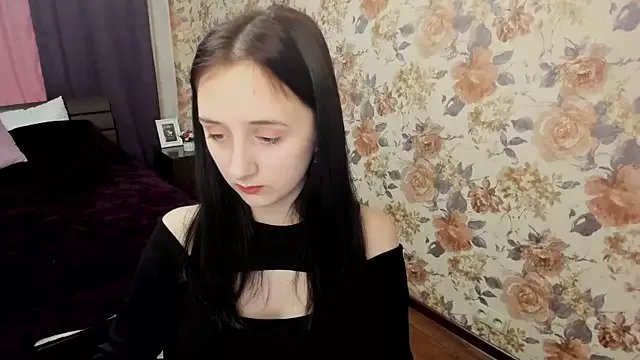 JulietMonli on StripChat