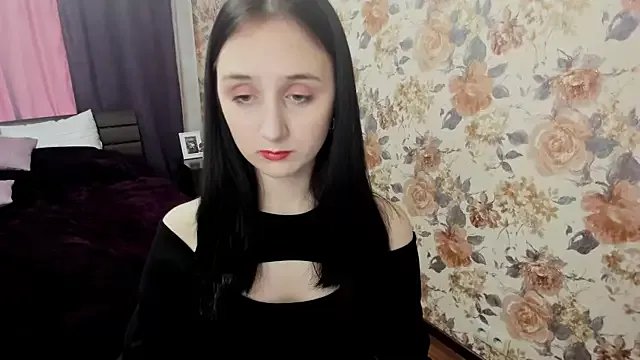 JulietMonli on StripChat