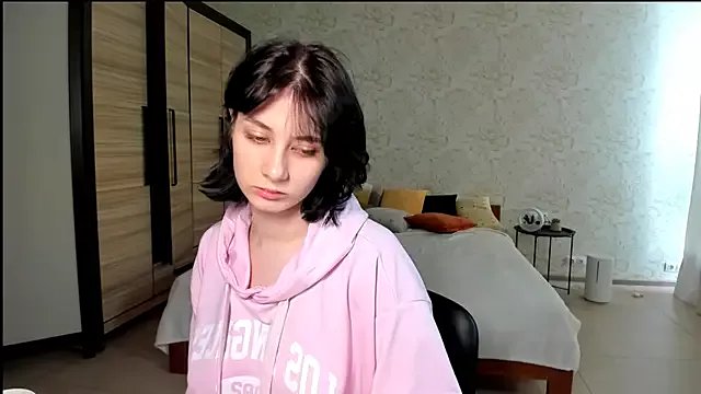 JulisSweet on StripChat