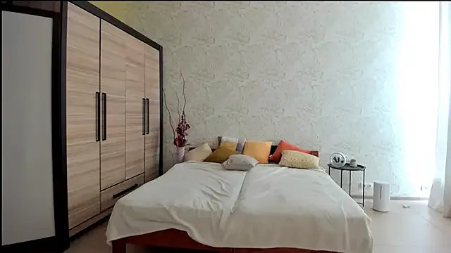 JulisSweet on StripChat