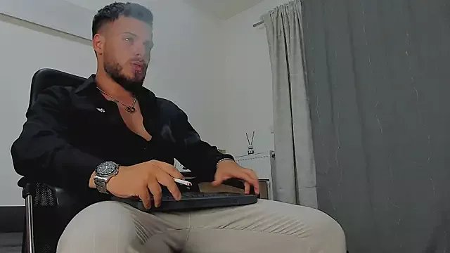 juliusmasters on StripChat
