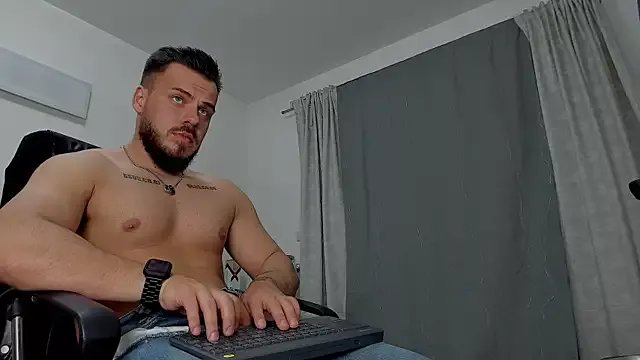 juliusmasters on StripChat
