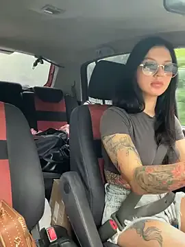 Offline JulliaVegas on StripChat