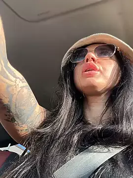 Offline JulliaVegas on StripChat