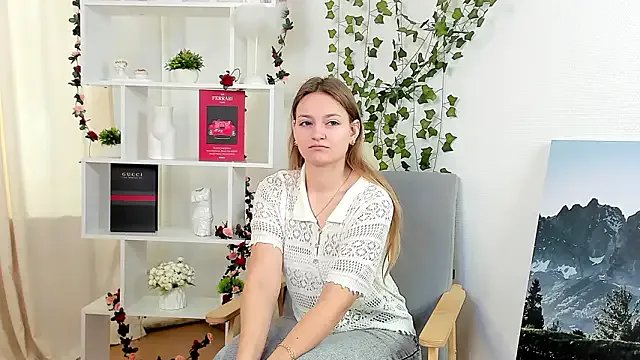 KaceyReddout on StripChat