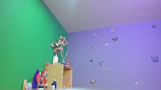 Kaira_mosse on StripChat