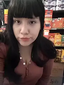 Offline Kalani_Engel on StripChat