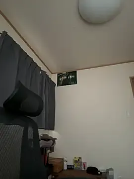 Offline KAMESAN08 on StripChat