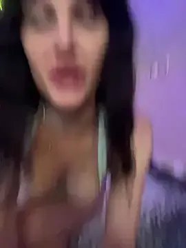 Kamila151 on StripChat