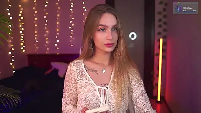 Kamila_icee on StripChat