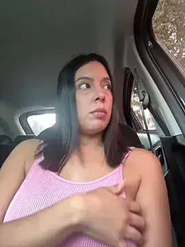 Offline kamivolkano on StripChat