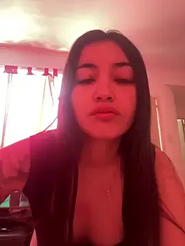 Offline KarenG2025 on StripChat