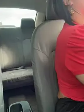 Offline karenlennox1 on StripChat