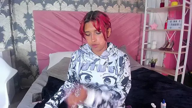 Karin_Ks on StripChat