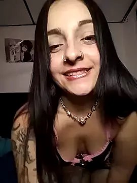 KARINNA__RAVEN on StripChat