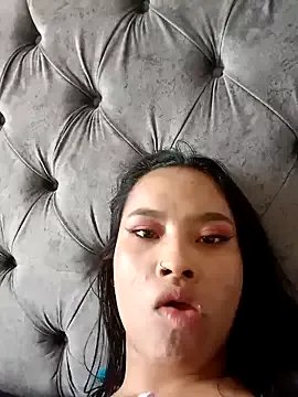 Karoll014 on StripChat