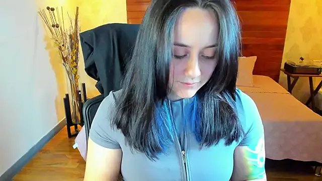 KatherineBond on StripChat