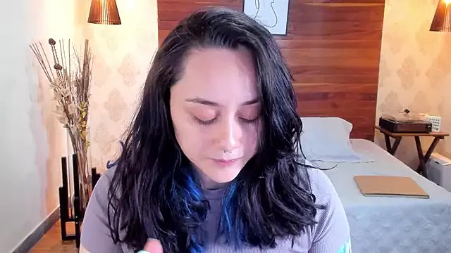 KatherineBond on StripChat