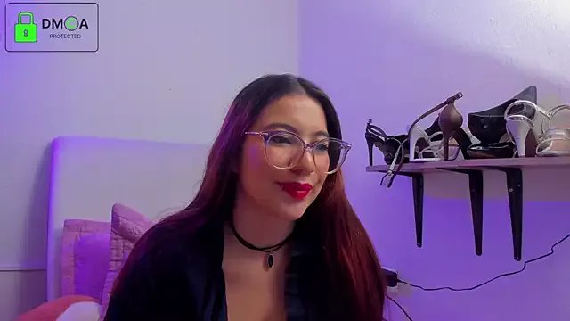 kathryn07 on StripChat