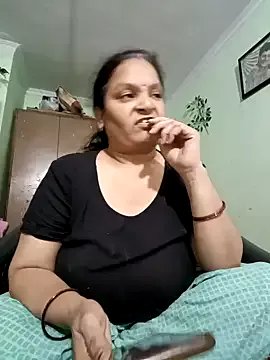 Kavya_kapoor on StripChat