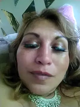 Kazsandraa on StripChat