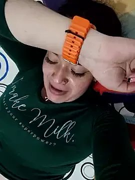 keila_j on StripChat