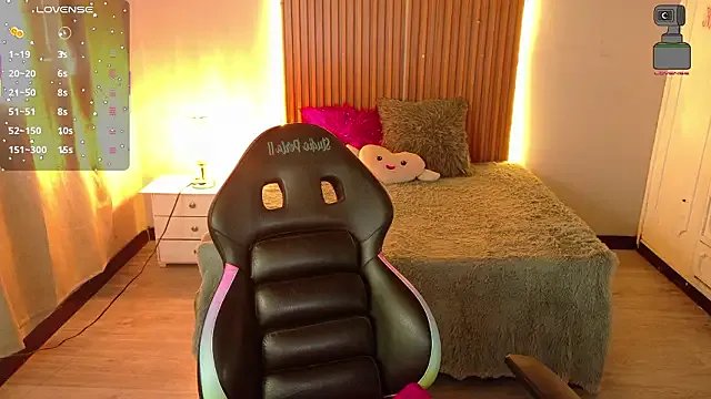 keileen_luna on StripChat