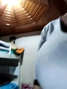 Offline keilymadam on StripChat