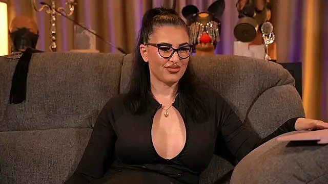 kelly_kent on StripChat